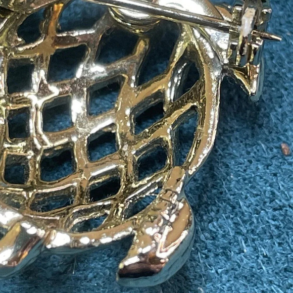 Vintage Gerry’s Gold Tone Metal Sea Turtle Brooch Pin - Picture 5 of 6